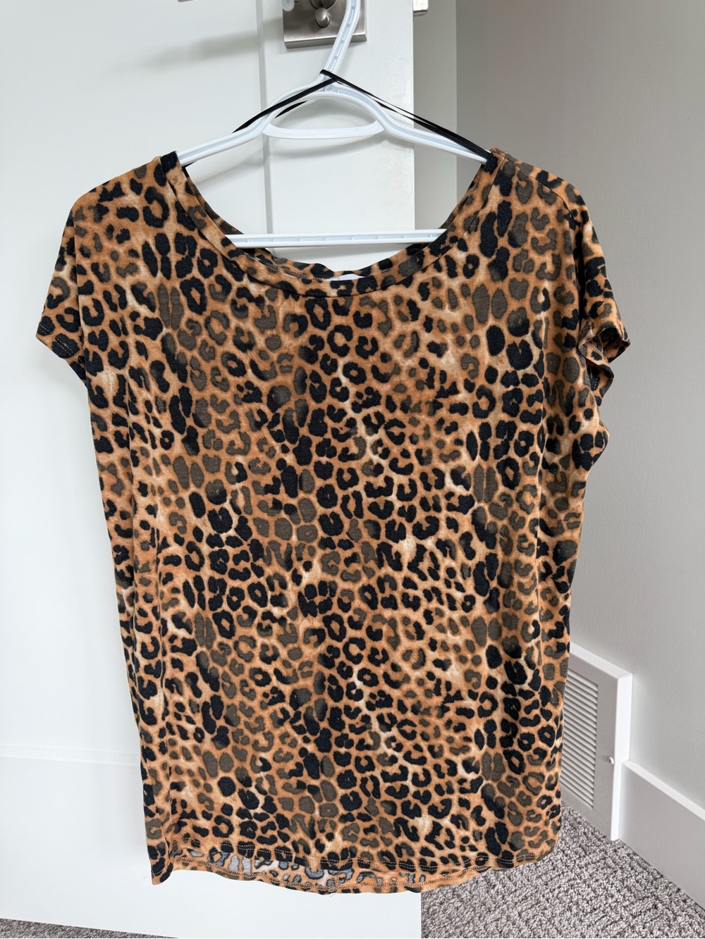 DEX - Leopard Print Short Sleeve